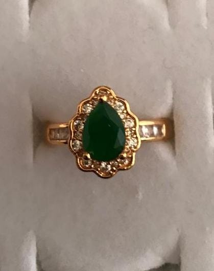 Emerald Teardrop Elegance Ring