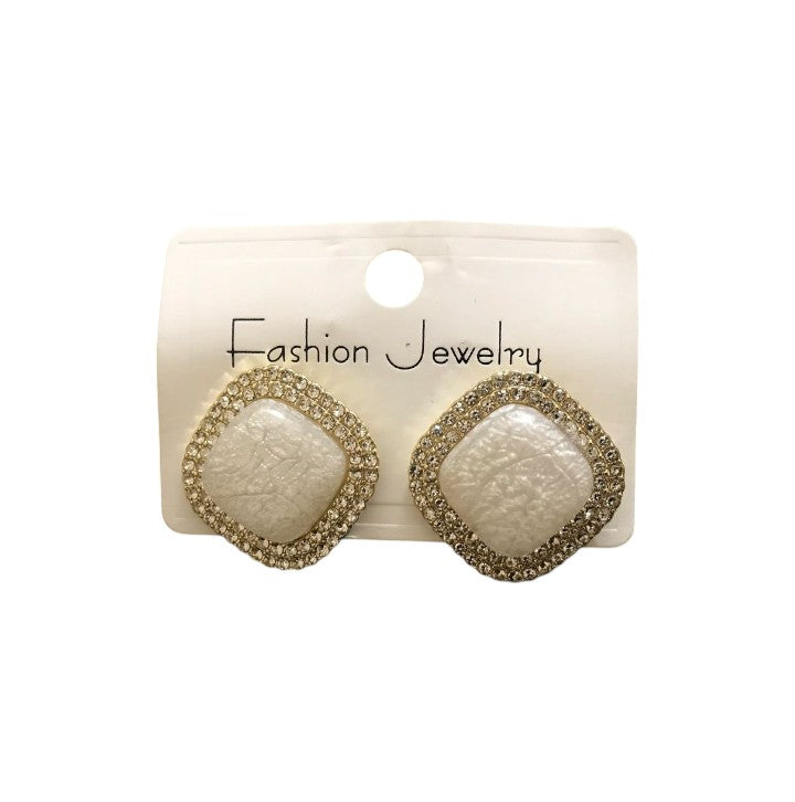 Pearl Glow Stud Earrings